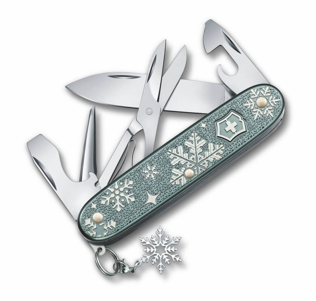 VICTORINOX DANS LA HOTTE