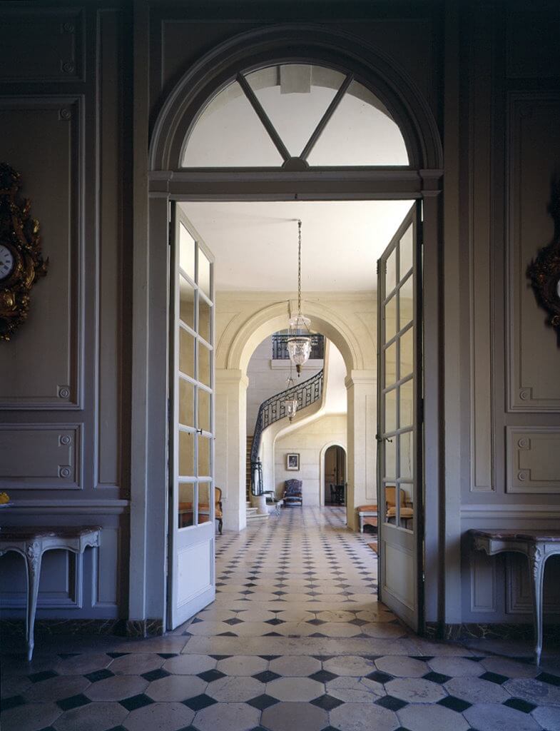 VESTIBULE DU CHÂTEAU DE LA MOTTE TILLY