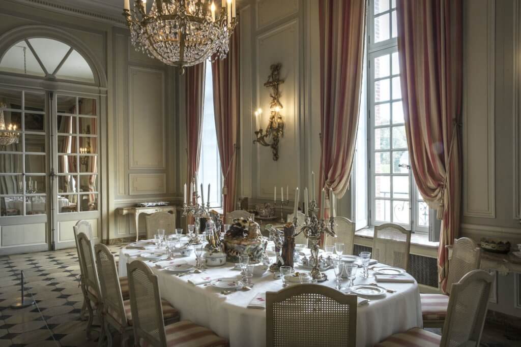 Salle à manger château de La Motte Tilly